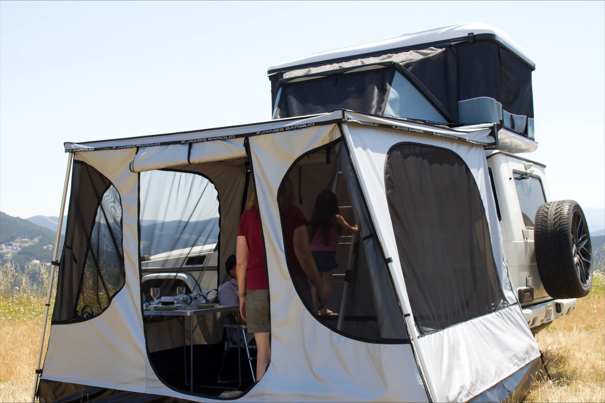 James Baroud - Family Room