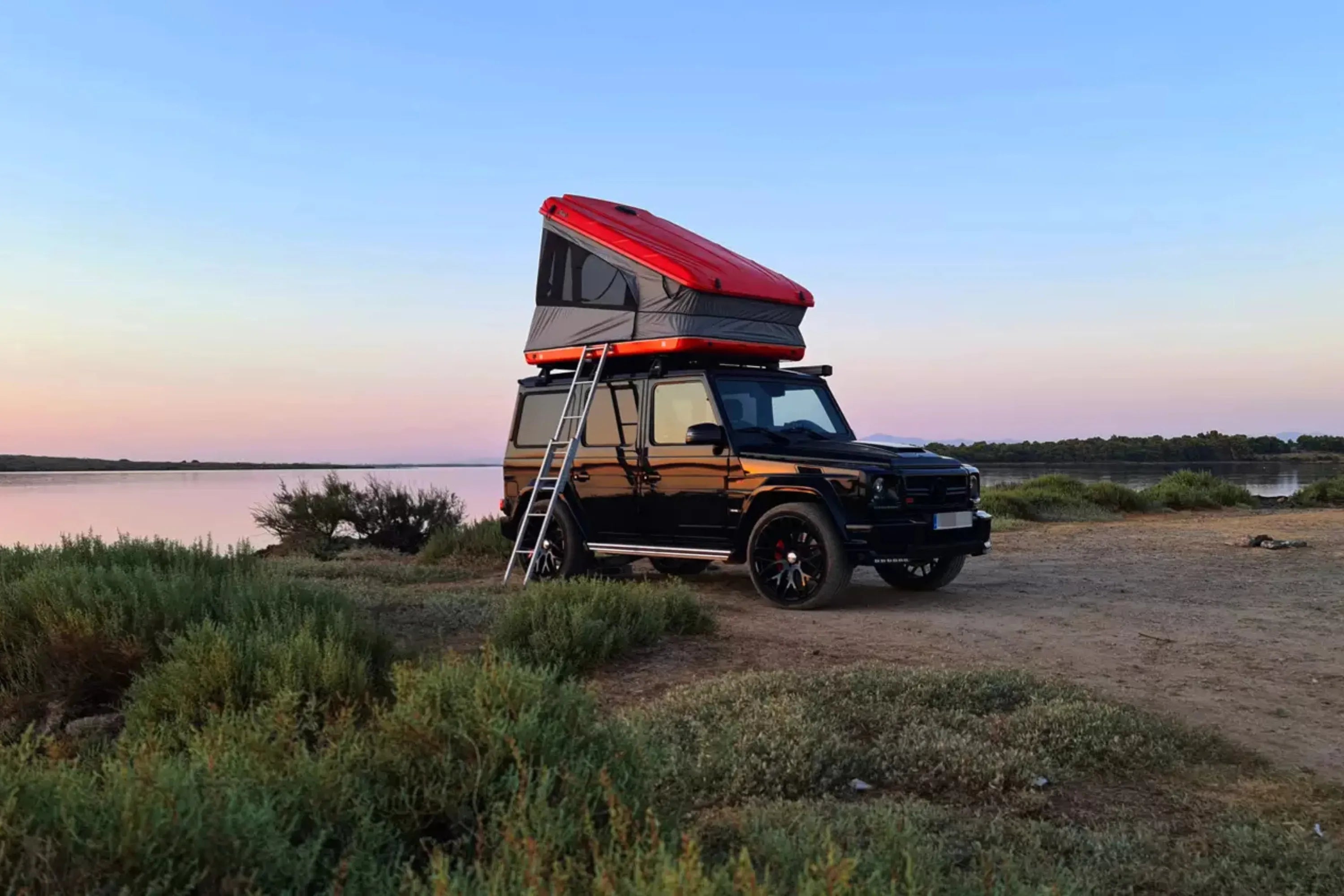 James Baroud Space Hard Shell Tent